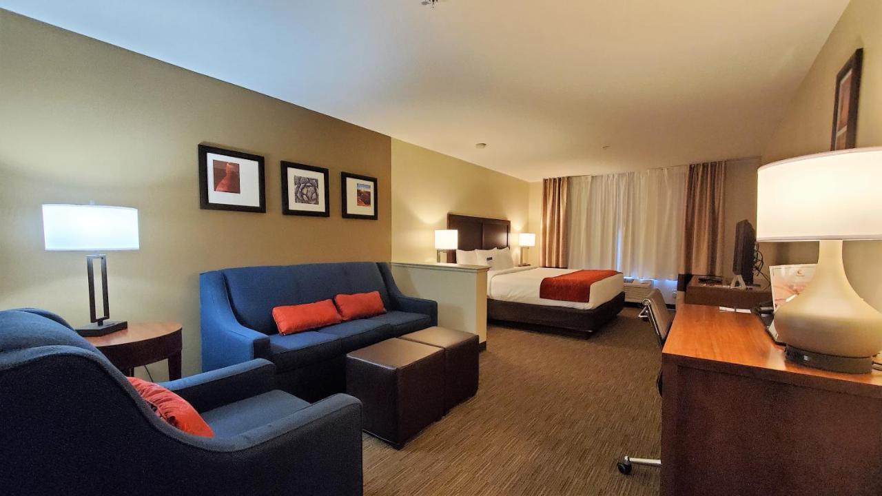 Comfort Inn & Suites Tempe Phoenix Sky Harbor Airport Екстер'єр фото