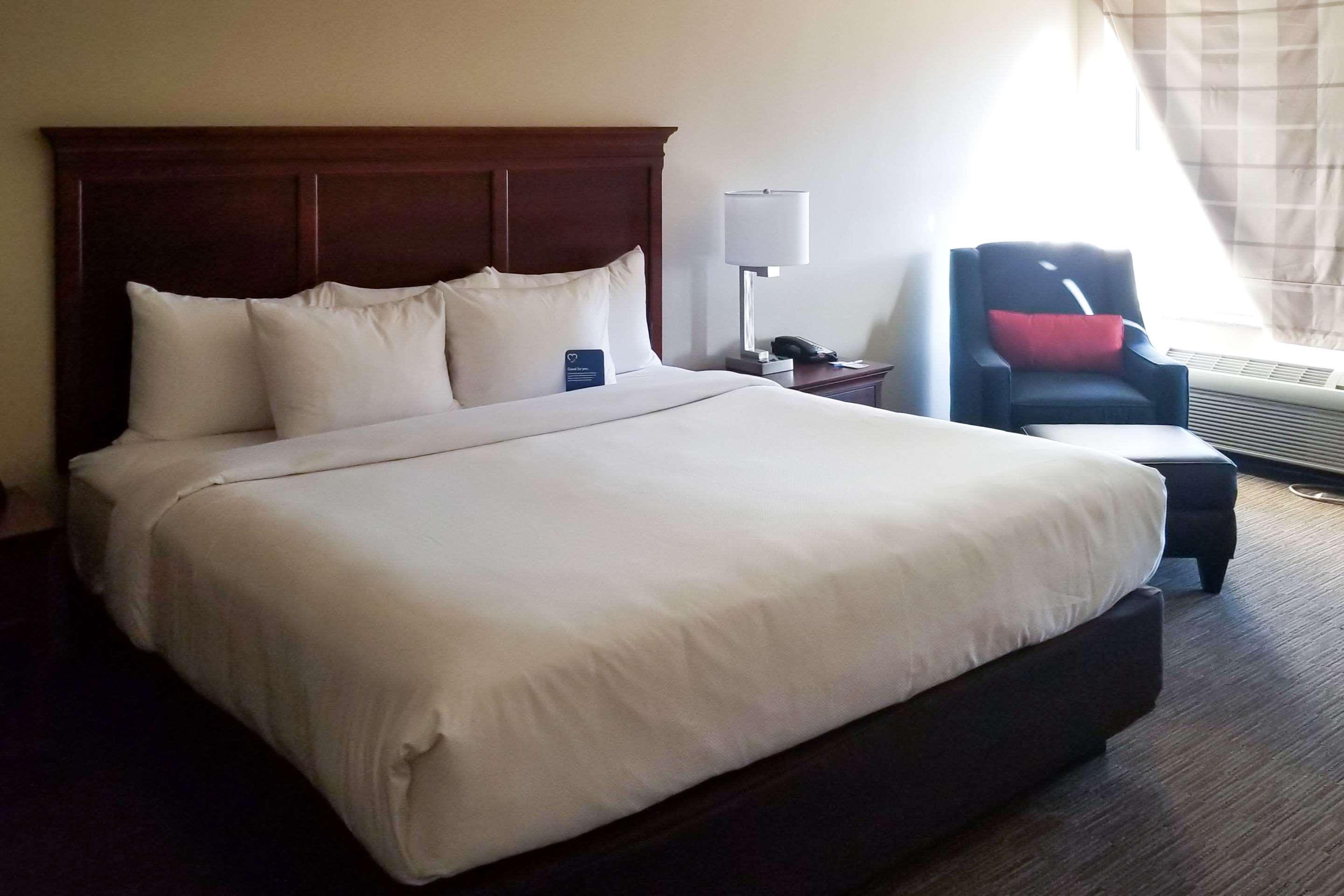 Comfort Inn & Suites Tempe Phoenix Sky Harbor Airport Екстер'єр фото