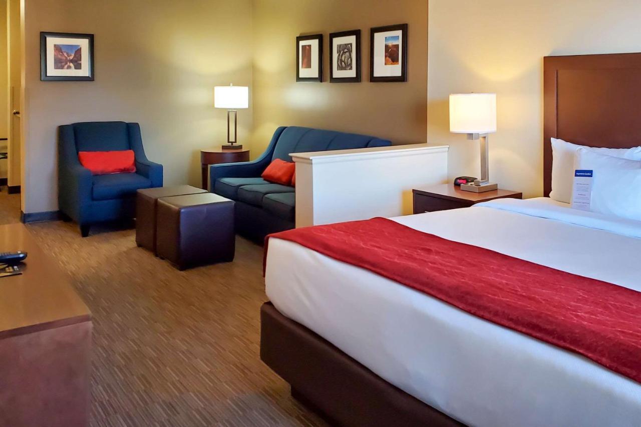 Comfort Inn & Suites Tempe Phoenix Sky Harbor Airport Екстер'єр фото