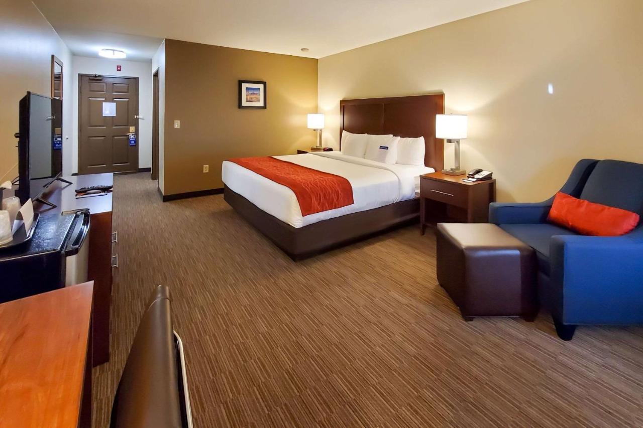 Comfort Inn & Suites Tempe Phoenix Sky Harbor Airport Екстер'єр фото