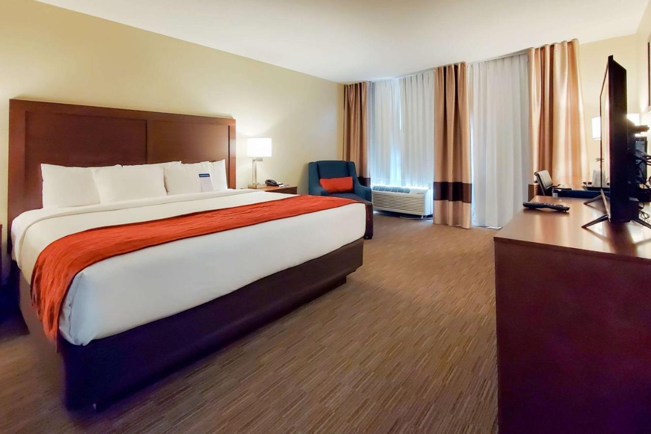 Comfort Inn & Suites Tempe Phoenix Sky Harbor Airport Екстер'єр фото